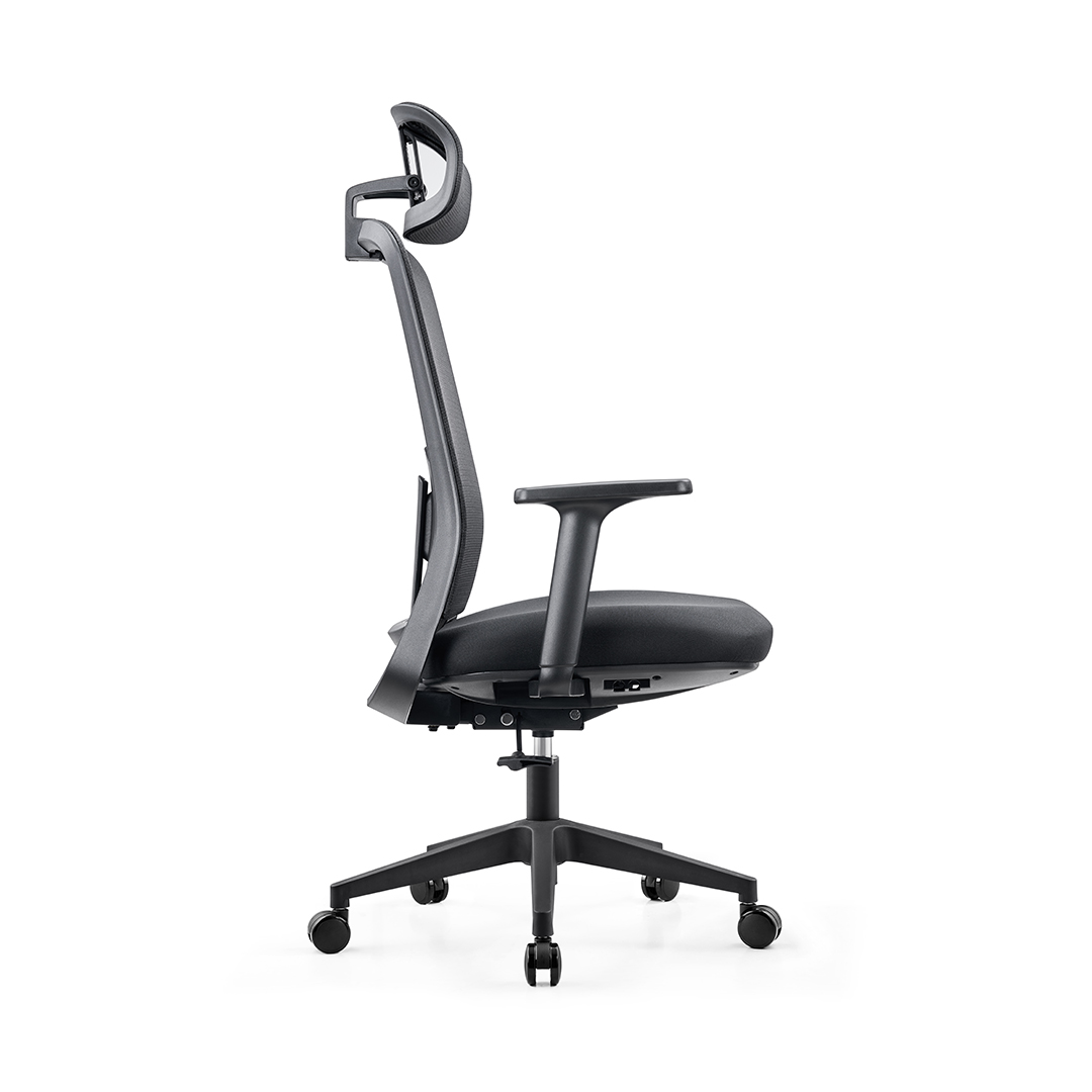 Q323A black frame office mesh chair moulded foam (2)
